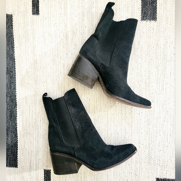 Free People Benson Chelsea Heeled Boots - Picture 4 of 11